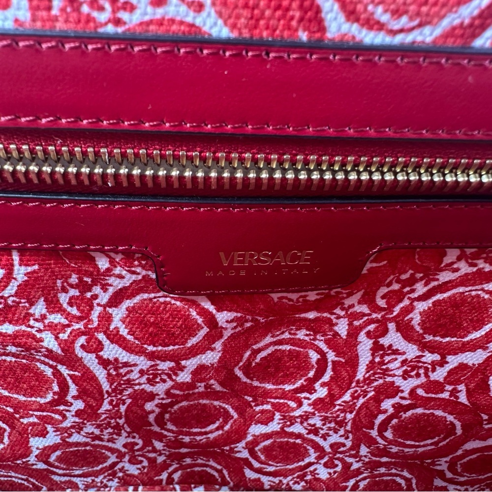 NEW! Large Versace Medusa Strawberry Fields Tote - Picture 7 of 13